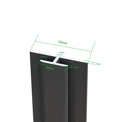 Pannello doccia angolare H.210 cm, disponibile in più misure, realizzato in alluminio da 3 mm con finitura grigio cemento, adatto per l'arredo delle pareti del bagno